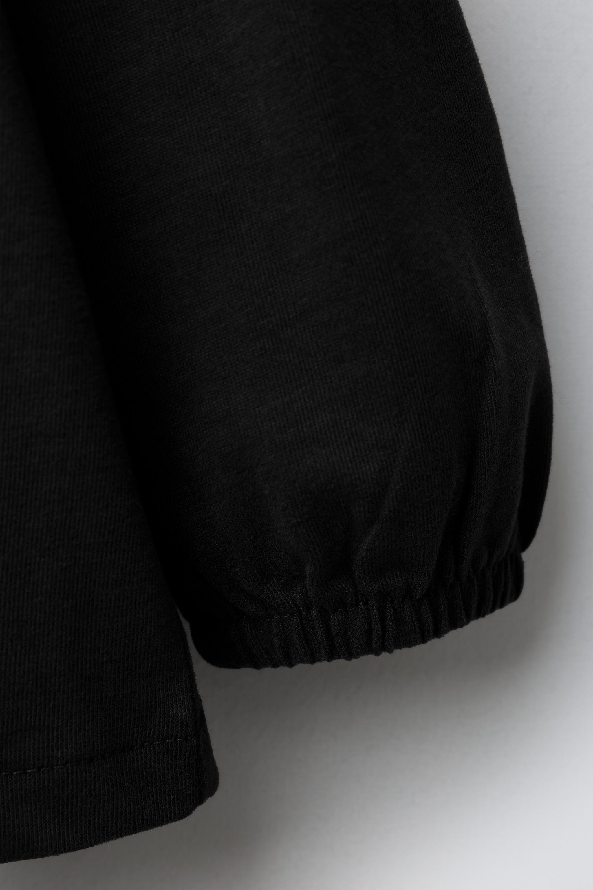 EMBROIDERED PETER PAN COLLAR T-SHIRT